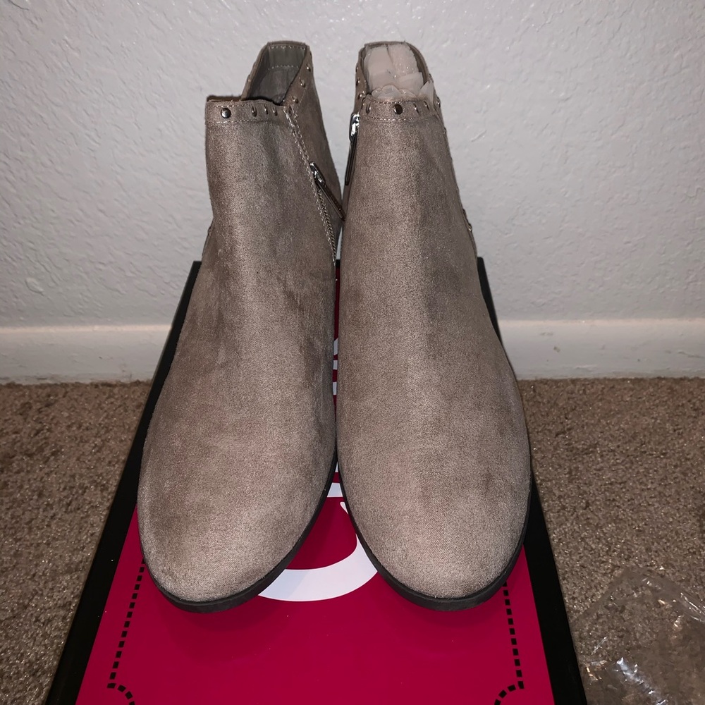 Sam Edelman boots size 8
